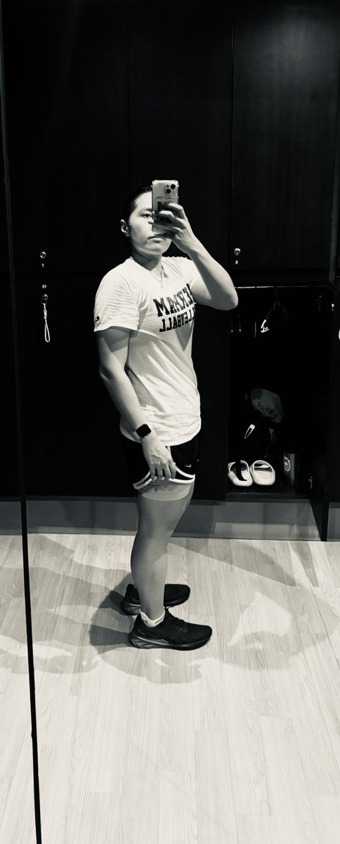 TorryVichuda's tweet photo. รุ่นนี้กันกระสุนออกและมีดหลุดออกจากร่างกาย 😆
#cardio #workout #fitness #gymtime #11kmrun #healthy #nurse #nurselife #keepitup #running #wlw https://t.co/GodmzFvyCS