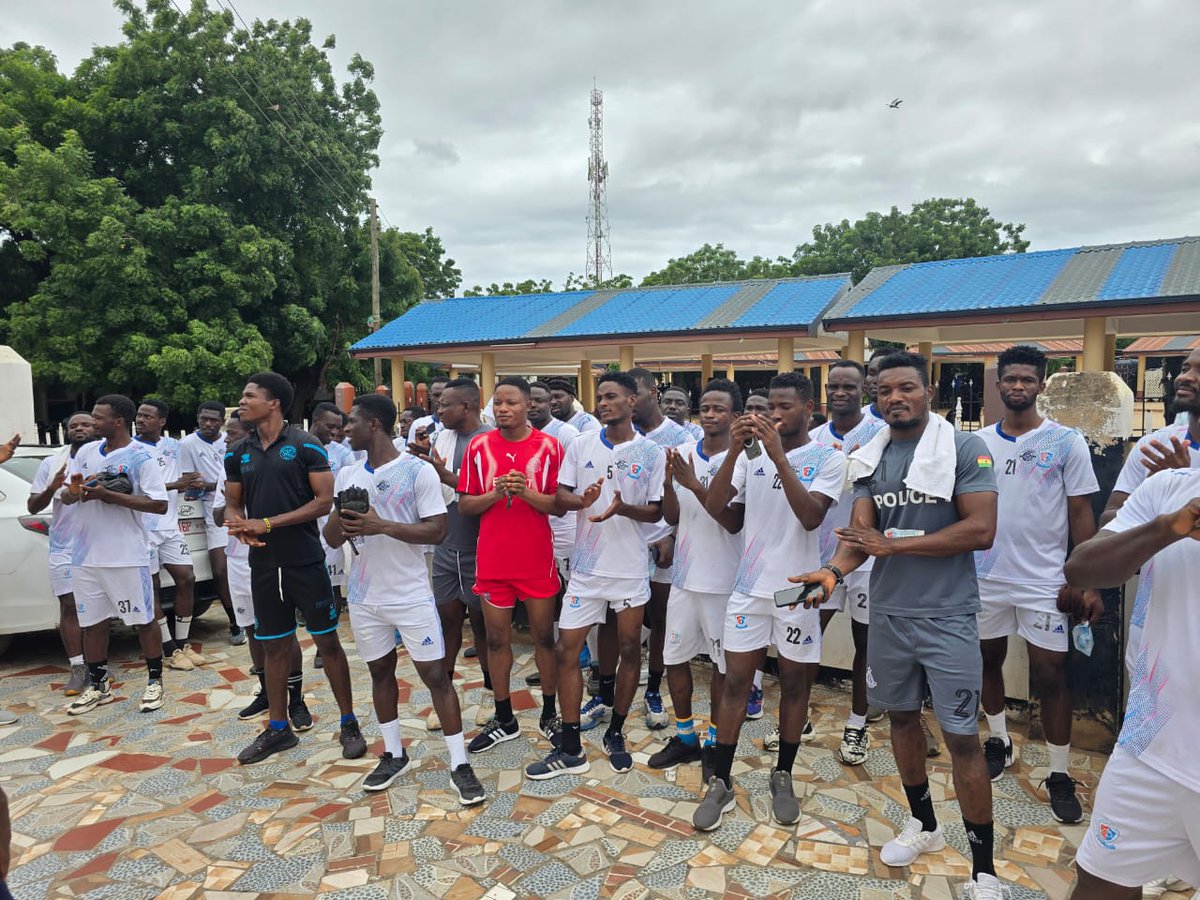 PNationals_fc's tweet photo. It's gym day!🏋️‍♂️

#Cardio #strength #endurance #toughness 
💥🦵⚽️

#Gymwork🏝️

#preseason

#TeamPolice 💙
#WeArePolice👮🏾‍♂️
#PNFC
#AccessBank https://t.co/8SlPlX2JkR