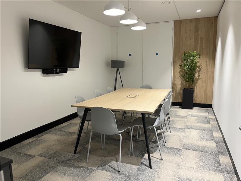 mantlespace's tweet image. Looking for a meeting room in Stevenage? Kings Court could be the perfect solution. Conveniently located near the train station and key road links, Kings Court provides top-notch facilities designed to meet all your business needs.
Visit - our bio to get in touch.
#meetingroom
