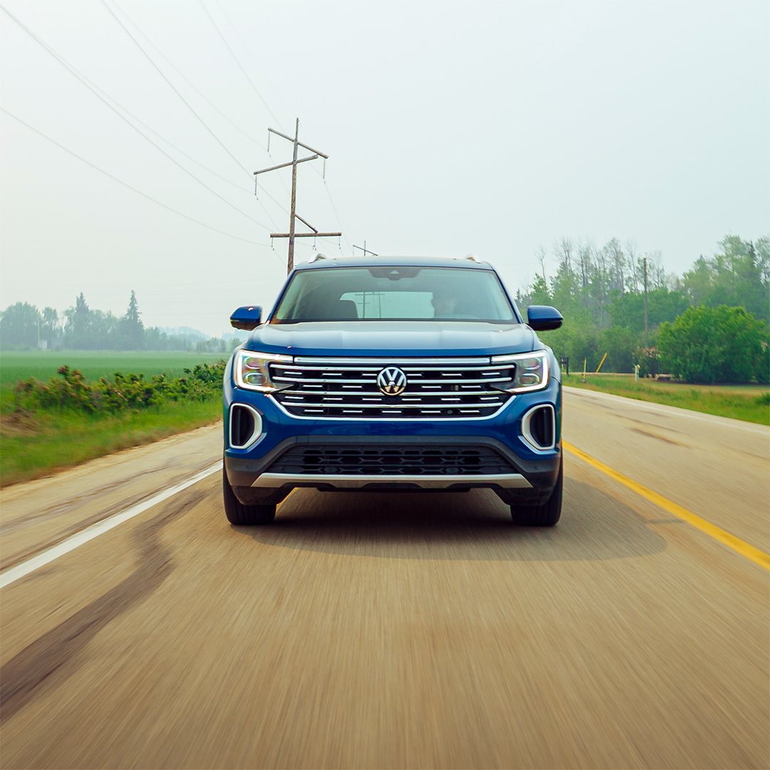 VWcanada's tweet photo. The 2025 #VWAtlas #SUVW:
- 10.25” Digital Cockpit Pro
- 12” infotainment system
- Wireless Apple CarPlay and Android Auto
- Available Harman Kardon Premium Audio
https://t.co/JMhiq5vpvo https://t.co/6dUO8YJ5Qv