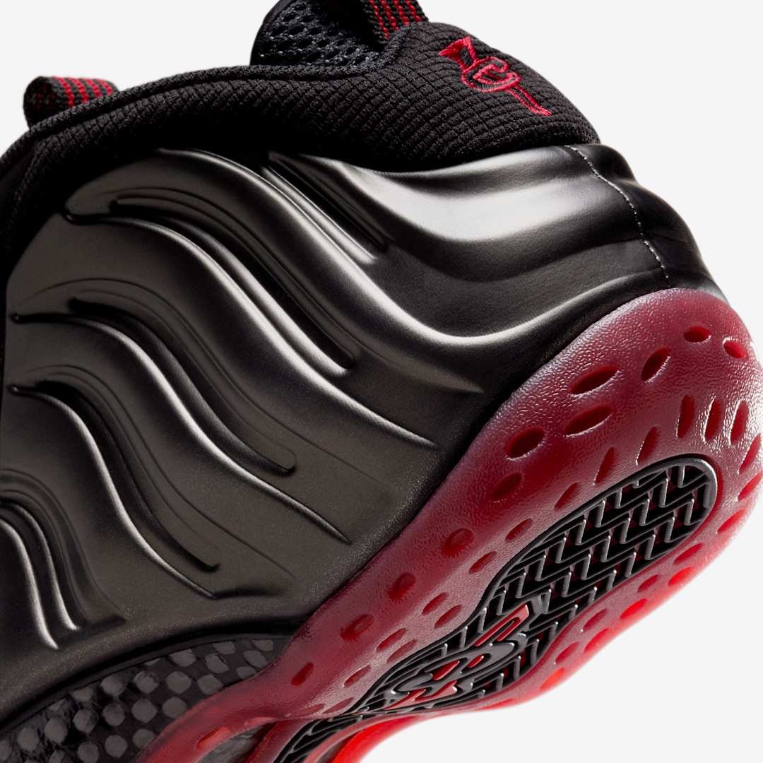 nike air foamposite foot locker