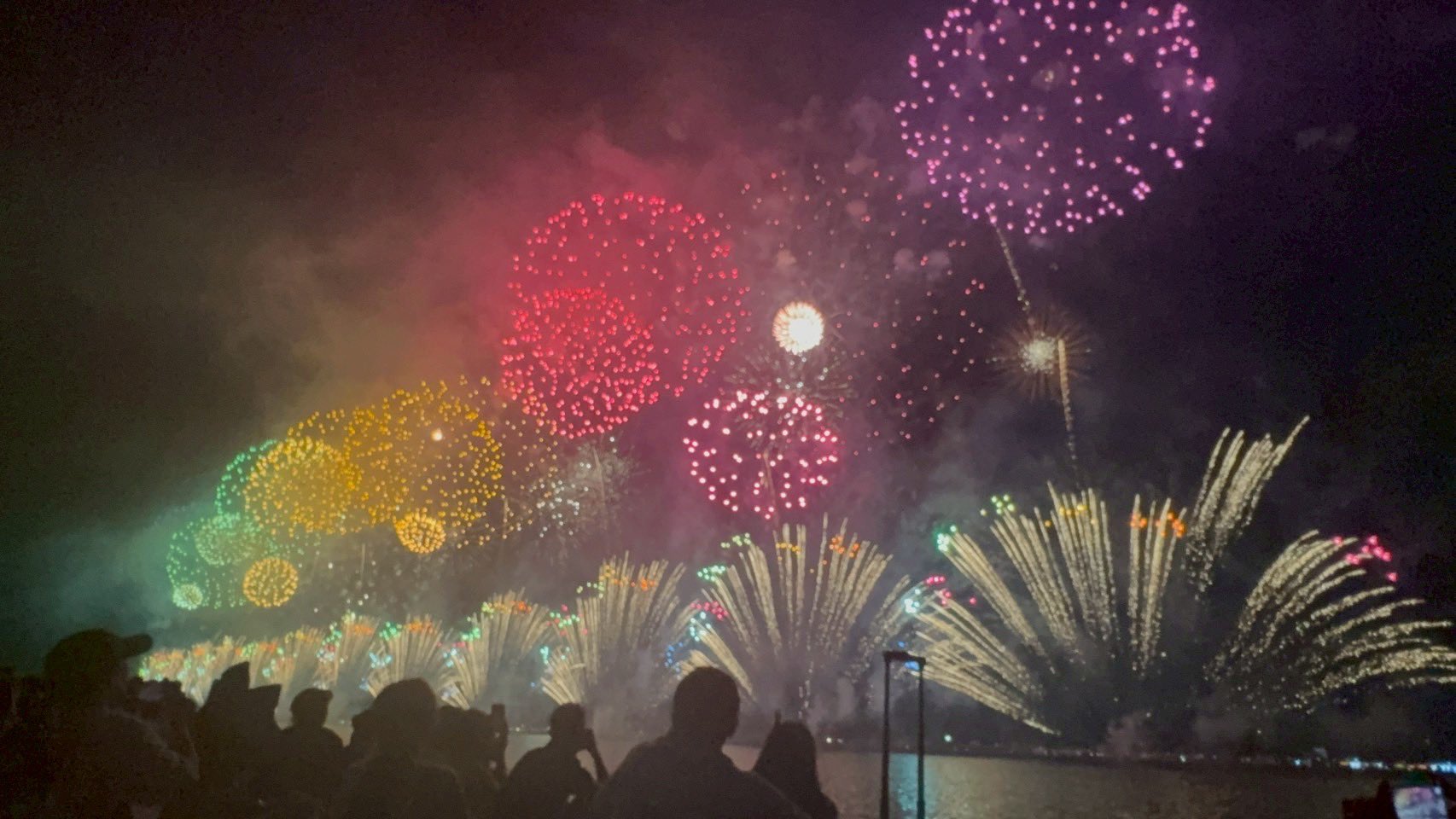 奈月花火様オーダーページ•*¨*•.¸♬︎ 奈月花火様オーダーページ•*¨*•.¸♬︎ Hanabi