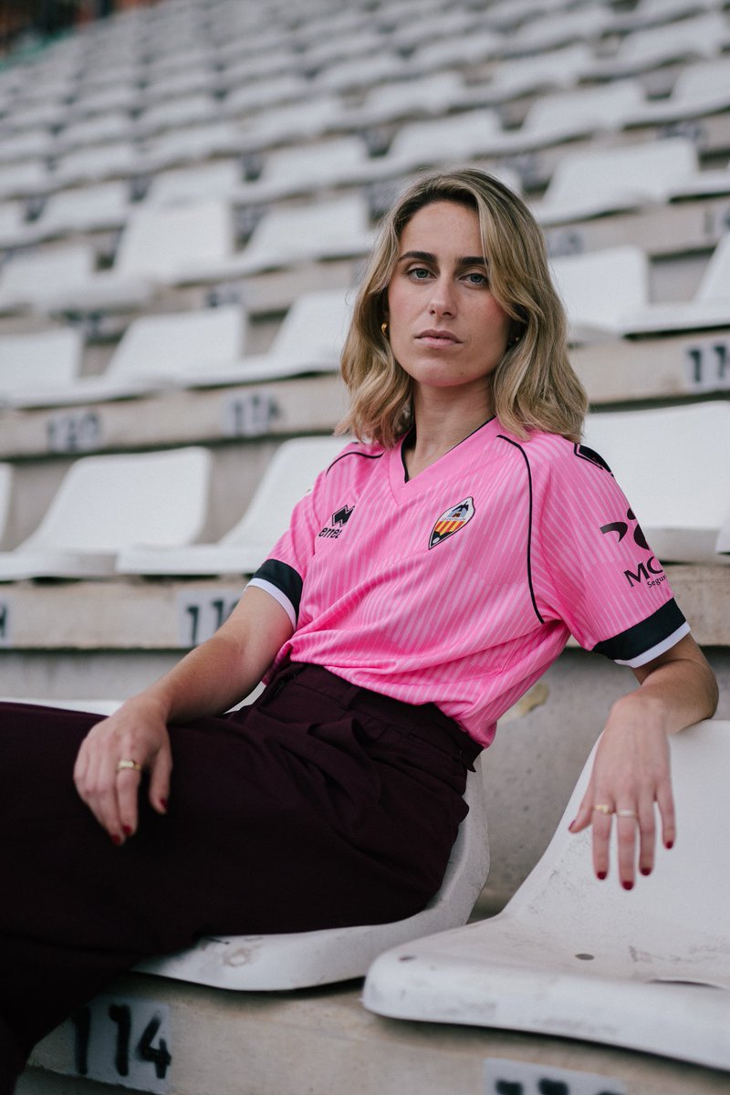 MAÑANA JUEGA EL INMORTAL🤩

¿Maletas hechas? ¿Alguien ya por Santander?

Recordad llevar:

- Bufanda
- Pegatinas para dejar huella
- Camisetita de estreno

Queremos veros presumiendo de look albinegro😍 pero, sobre todo, queremos oíros animar.

TOTS JUNTS: PAM PAM ORELLUT!

🤍🖤