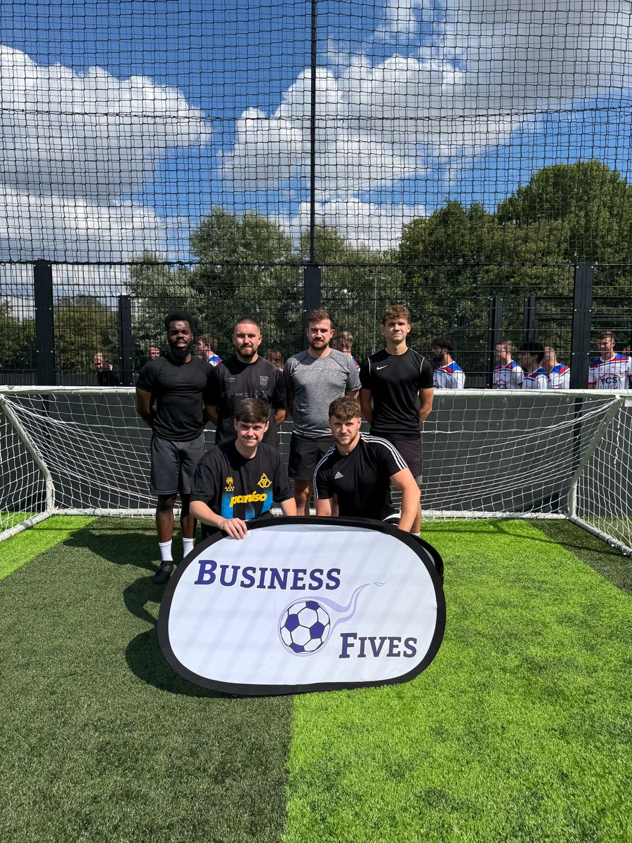 BusinessFives's tweet photo. Thrilled to welcome @LarkingGowen to the pitch in Colchester, making an impact with Able2B!💥

#Biz5s #Colchester https://t.co/6kc9lJGlsi