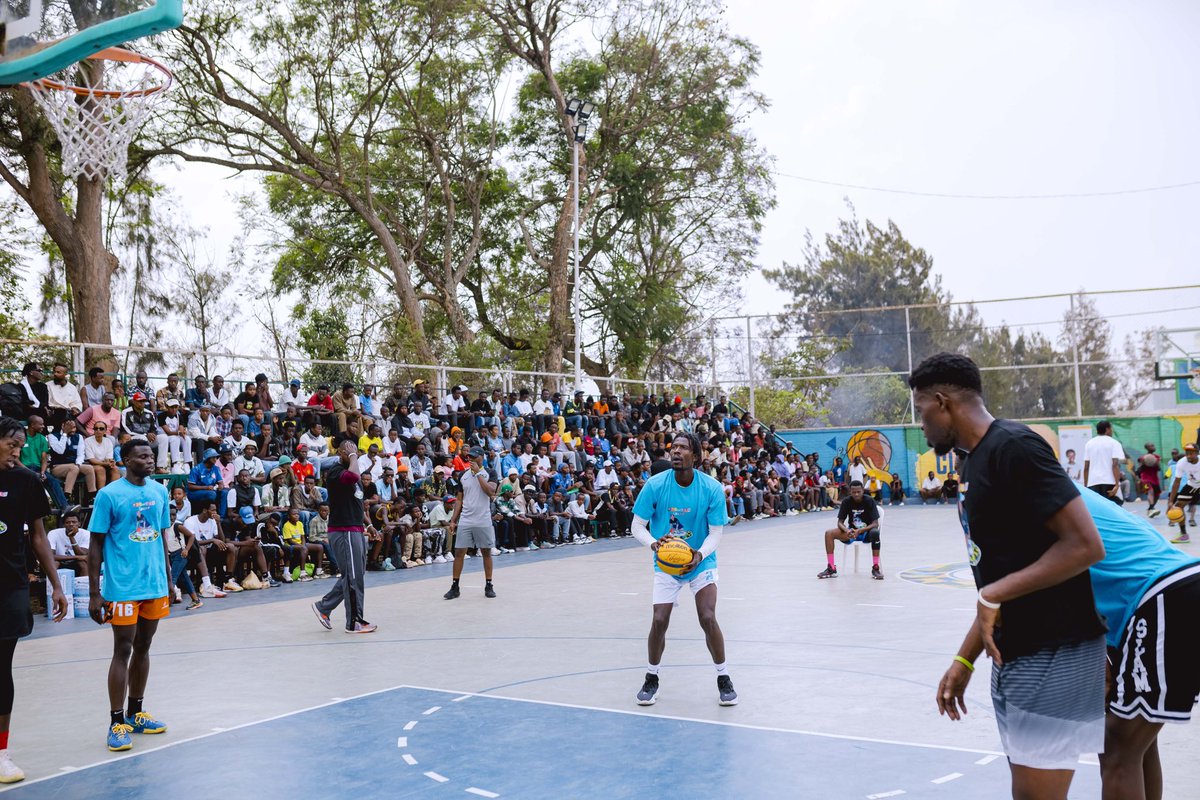 Our_Past_In's tweet photo. From learning sessions with @RBCRwanda to basketball competitions, today proved that education and fun go perfectly together! #EduFunFiesta #OurPast25 https://t.co/Wkx2xuf83M