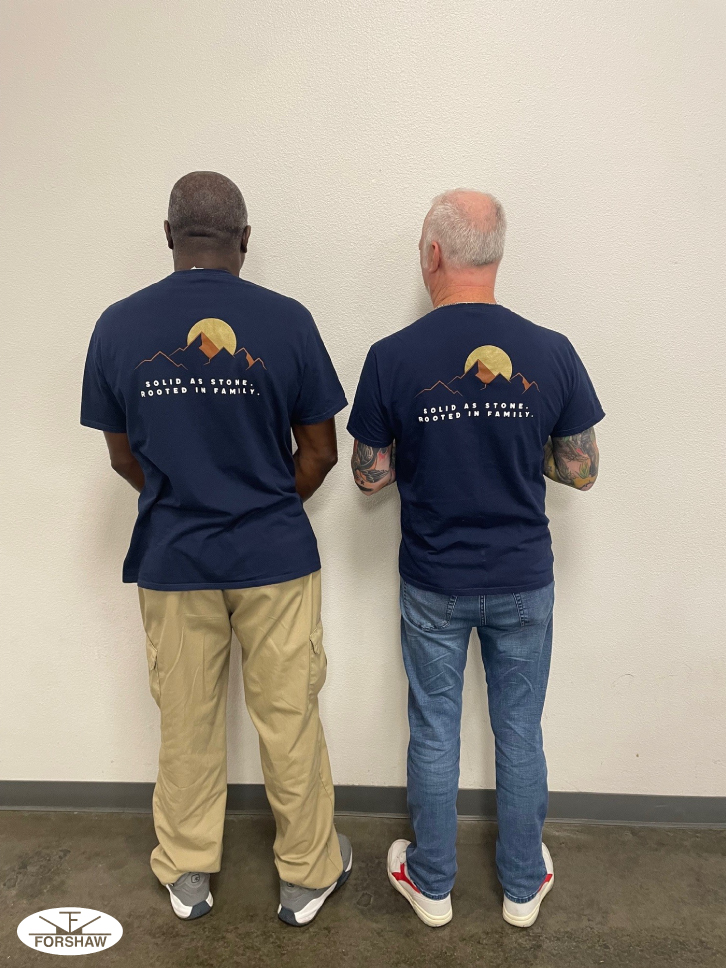 Forshaw_Inc's tweet image. Coworkers that slay together stay together 📸😂
They say you’ve reached peak teamwork when you start showing up in matching outfits, Fridays are for twinning! 

#FORSHAW #TeamFORSHAW #Teamwork #Twinning #PMP #PestManagement