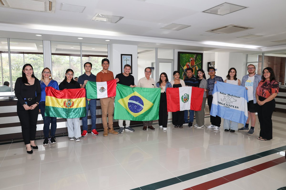 🌍🎓 ¡Bienvenidos a nuestra casa!

Con mucho entusiasmo, el padre rector de nuestra Seccional dio la bienvenida oficial a los estudiantes de intercambio que nos acompañarán durante el periodo 2025-2.