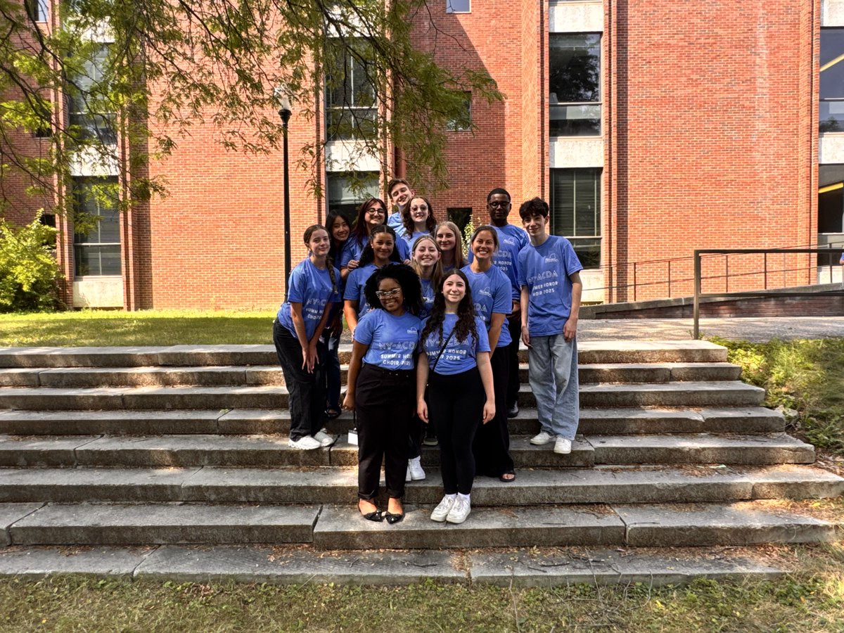 East Meadow Schools tweet media