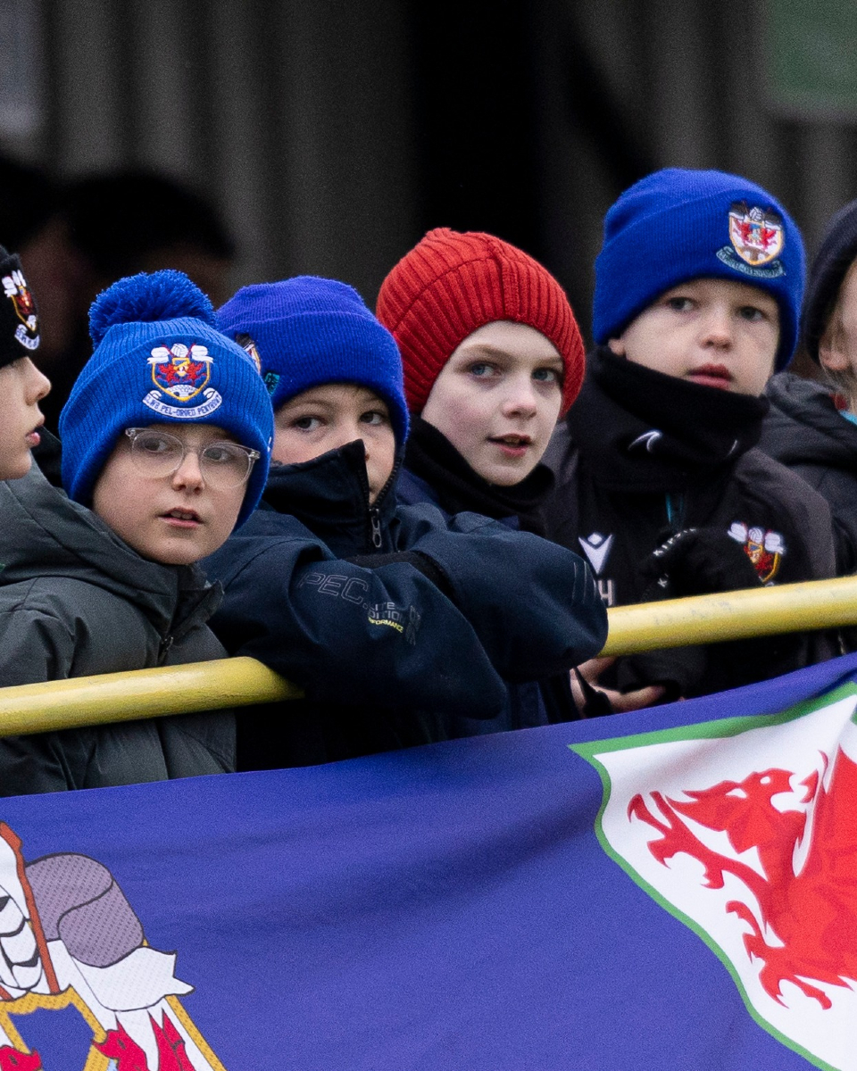 PenybontFC_'s tweet photo. We're looking forward to seeing you back home tomorrow! 🏡

Make sure you're ready to go:

🕔 KO 5:15pm
🎟️ Get your ticket online to avoid queues at the turnstile: https://t.co/kgK4cfXT8y
👨‍👨‍👧 Kids go free with a full paying adult
📣 Bring your singing voices to support the boys!

#WeArePenybont
