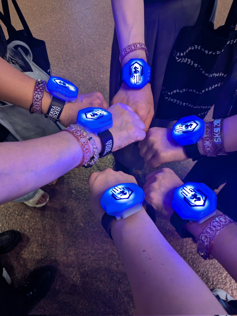 ついに福島禊参戦してきました😊マジに楽しかった〜😆わんわん🐶体感し、手書きの悪霊もみれて感無量です🤣

いきなりちょっとユーミン歌ってくれて🥹仕草も可愛かった🩷🥹随時、んだっ←なまってる😅連呼の禊でした😆

今日お会いできた皆様ありがとうございました🫶🥰