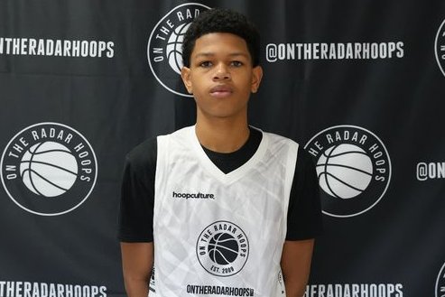 Shun Williams (@ontheradarhoops) on Twitter photo Sean Lopez backed up his reputation as one of the best shooters in his class in the state at the Breakout Camp.
The 2028 Skills Factory product has been on <a href="/Proven_Prospect/">Proven Prospects</a> radar all year long.
Read the analysis here ⤵️
ontheradarhoops.com/on-the-radar-b… Sean Lopez backed up his reputation as one of the best shooters in his class in the state at the Breakout Camp.
The 2028 Skills Factory product has been on <a href="/Proven_Prospect/">Proven Prospects</a> radar all year long.
Read the analysis here ⤵️
ontheradarhoops.com/on-the-radar-b…