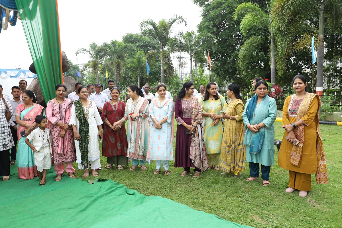 मुख्य समारोह मुख्यालय जबलपुर स्थित स्काडा कंट्रोल सेंटर नयागांव  परिसर में आयोजित हुआ जहाँ   79 वें स्वतंत्रता दिवस पर  देश के गौरव का प्रतीक तिरंगा शान से लहराया।प्रबंध संचालक  सुनील तिवारी ने  ध्वजारोहण किया।