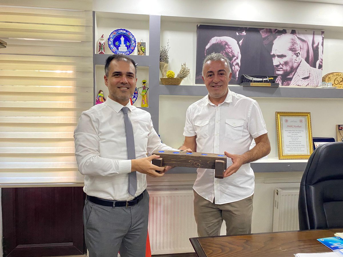 TUNCELİ TİCARET VE SANAYİ ODASI (@tuncelitso) on Twitter photo İlimiz Vergi Dairesi Müdürlüğü görevindeyken Antalya Vergi Dairesi Müdürlüğü’ne tayini çıkan Sn. Yusuf Ucakan ve Marmaris Vergi Dairesi Müdürü iken ilimiz Vergi Dairesi Müdürlüğü görevine atanan Sn. Ömer Baştürk; Yönetim Kurulu Başkanımız Sn. <a href="/hasanmurats/">Hasan Hüseyin COŞKUN</a>'ı ziyaret etti.
Nazik İlimiz Vergi Dairesi Müdürlüğü görevindeyken Antalya Vergi Dairesi Müdürlüğü’ne tayini çıkan Sn. Yusuf Ucakan ve Marmaris Vergi Dairesi Müdürü iken ilimiz Vergi Dairesi Müdürlüğü görevine atanan Sn. Ömer Baştürk; Yönetim Kurulu Başkanımız Sn. <a href="/hasanmurats/">Hasan Hüseyin COŞKUN</a>'ı ziyaret etti.
Nazik