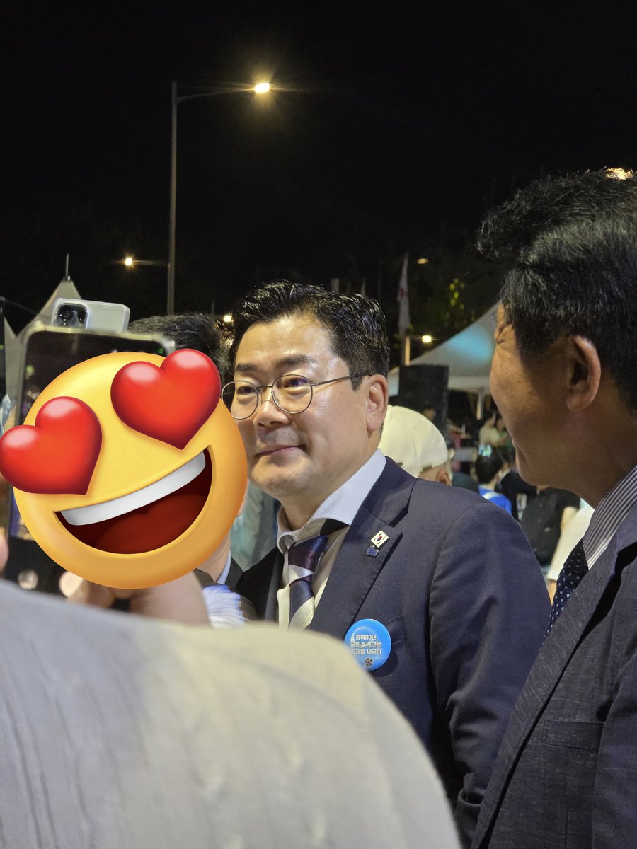 찬대찬대 왤케 피부 조아요? 비결이 머죠