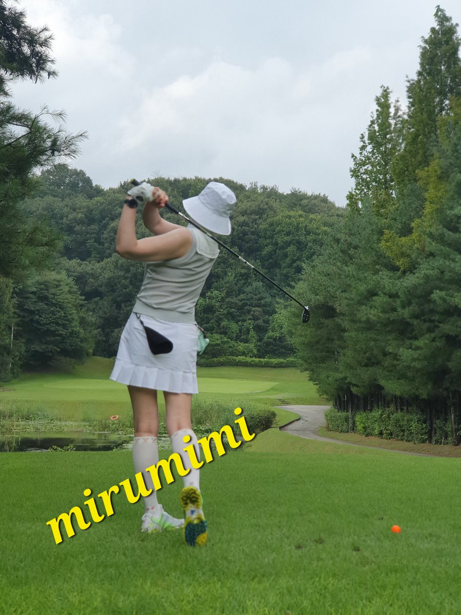 2틀연속 날씨요정도움으로  소나기 잠시내리더니 이후부터 좋은날씨에 
좋은분들과 즐거운라인딩이였습니다.

라운딩/스크린 함께해요!!
#스크린골프 #골프 #부커만남