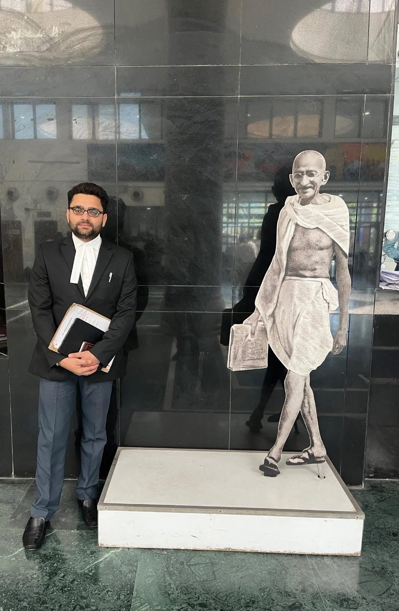 “Independence means voluntary restraints and discipline, voluntary acceptance of the rule of law” -Mahatma Gandhi.
#HappyIndependenceDay 🇮🇳  
#IndependenceDay
