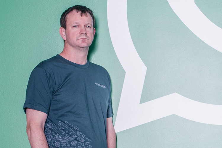 thewayofkaizen's tweet photo. Facebook bought WhatsApp for $19B with a dark plan for user data.

But Brian (WhatsApp's founder) realized Zuck's sinister plan, and rejected a $850M payout to keep quiet.

Here's the insane WhatsApp story (and what Zuck's plan was): 🧵 https://t.co/DkznTRBRVI
