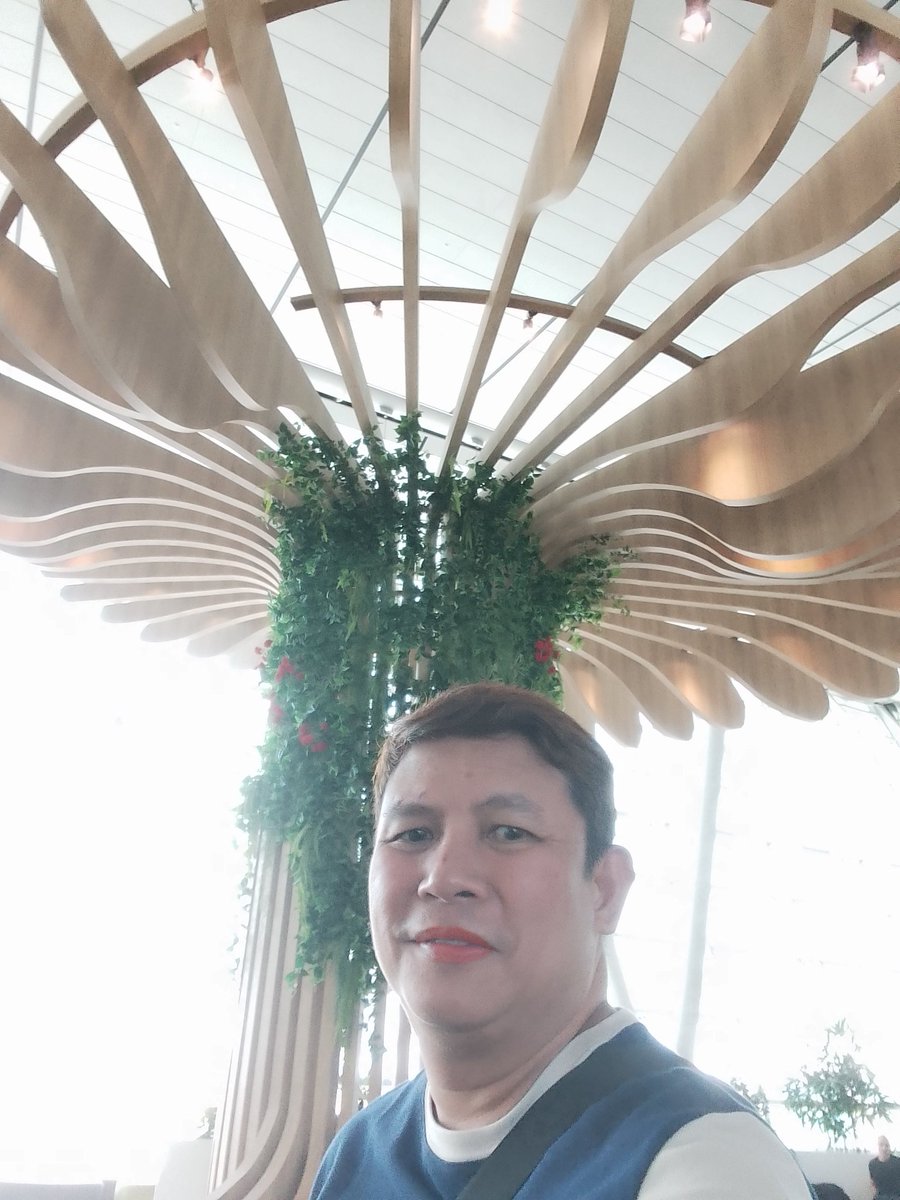 Friday na let's go byahe na ulit Tayo  sama ka ba? 🤔😘👬✈️