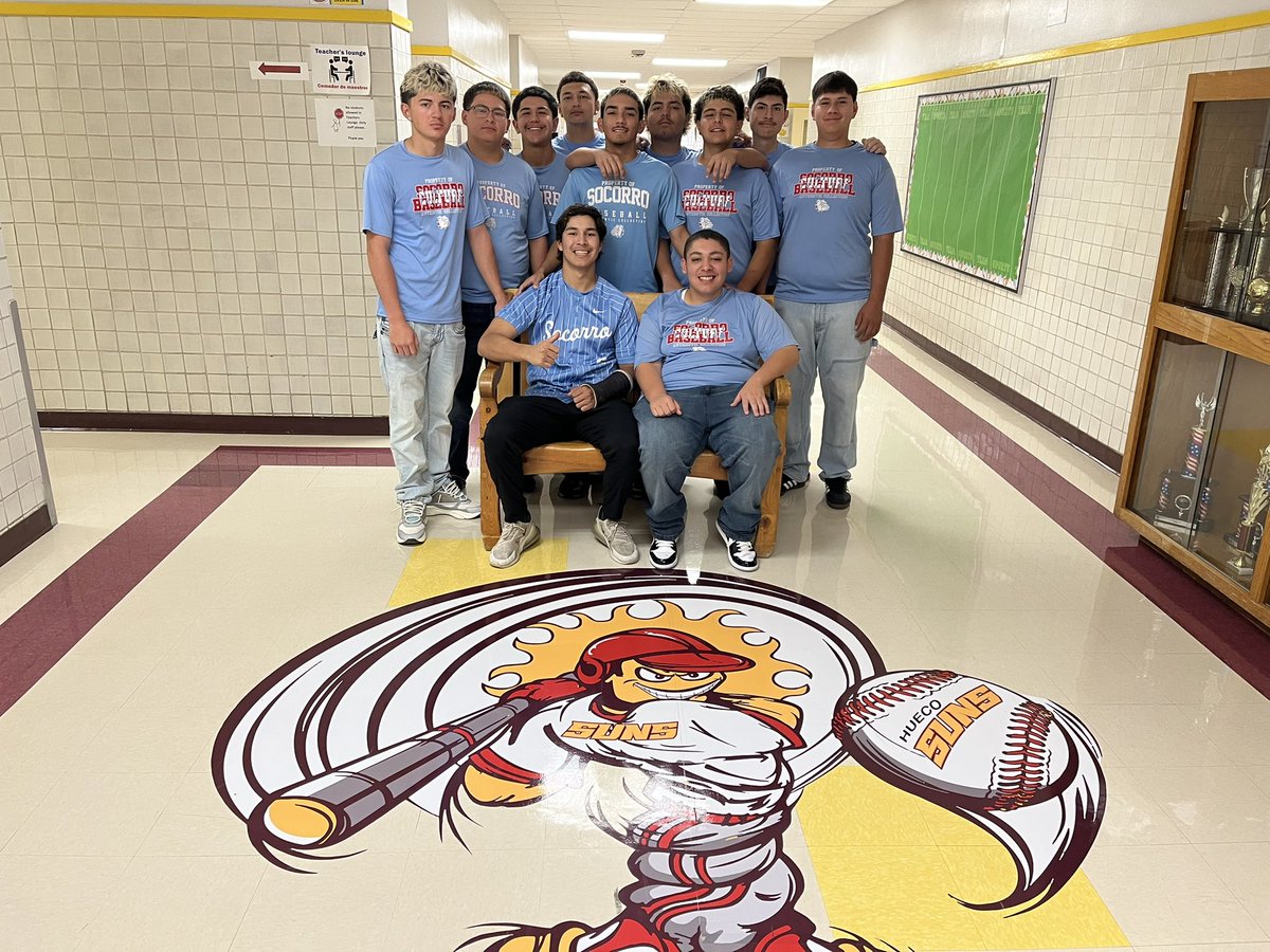 Isaac Solis (@isolis_hes) on Twitter photo What better way to enjoy our baseball team than with our Socorro Bulldogs baseball team to welcome in our Suns! Thank you <a href="/Jalvarbulldog/">Jose Alvarez</a> ! ⚾️ What better way to enjoy our baseball team than with our Socorro Bulldogs baseball team to welcome in our Suns! Thank you <a href="/Jalvarbulldog/">Jose Alvarez</a> ! ⚾️