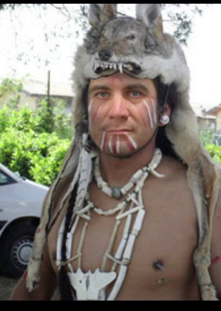 "quitarme de sus libros de testo..."
-pluma caida.
<a href="/lorenzocordovav/">Lorenzo Córdova V.</a>