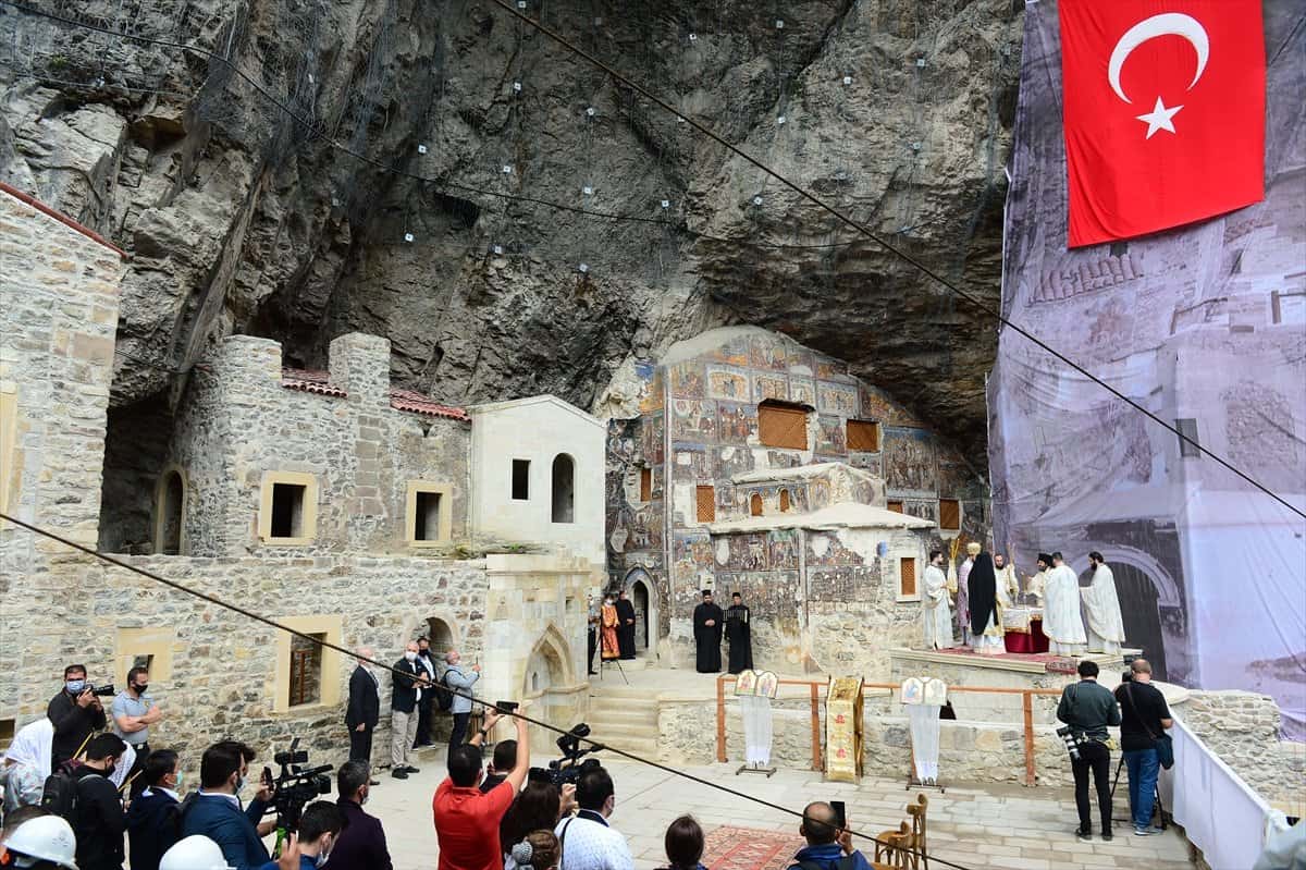 Turkish Authorities Ban August 15 Liturgy at Panagia Soumela for Second Year greekcitytimes.com/2025/08/16/tur…