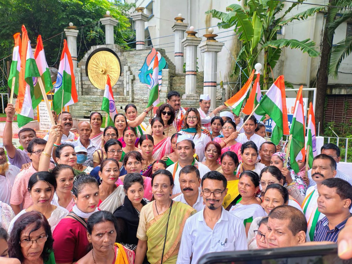 GUpamanyu's tweet photo. Today Independence Day was observed in Nagaon Rajiv Bhawan. The National Flag was unfurled by the DCC President. The  Hon'ble MP Dhubri Rakibul Hussain was present with many Congress leaders from the district. I was also present in the ceremony. The Triranga Yatra was taken place https://t.co/svl0s2ZIDW