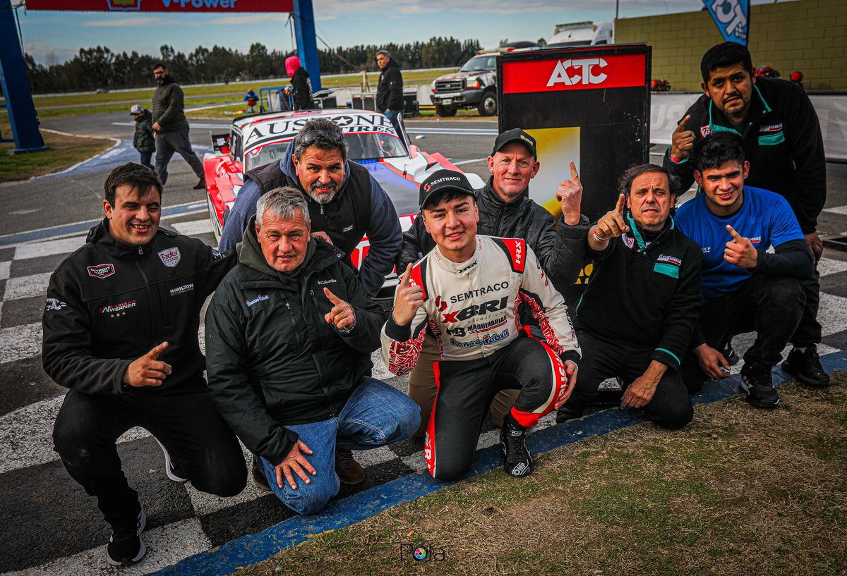 Manuborgertok tweet media