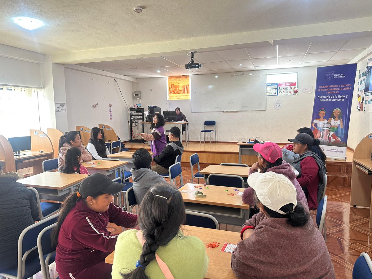 DDHH_Zona6's tweet photo. 📍#Azogues
📌Realizamos el evento “Bingo con propósito: juega, aprende y previene” en San Miguel de Porotos, promoviendo la prevención de la violencia de género con un bingo adaptado con mensajes sobre derechos y convivencia libre de violencia.
#ElNuevoEcuador https://t.co/Z70m7xTSCD