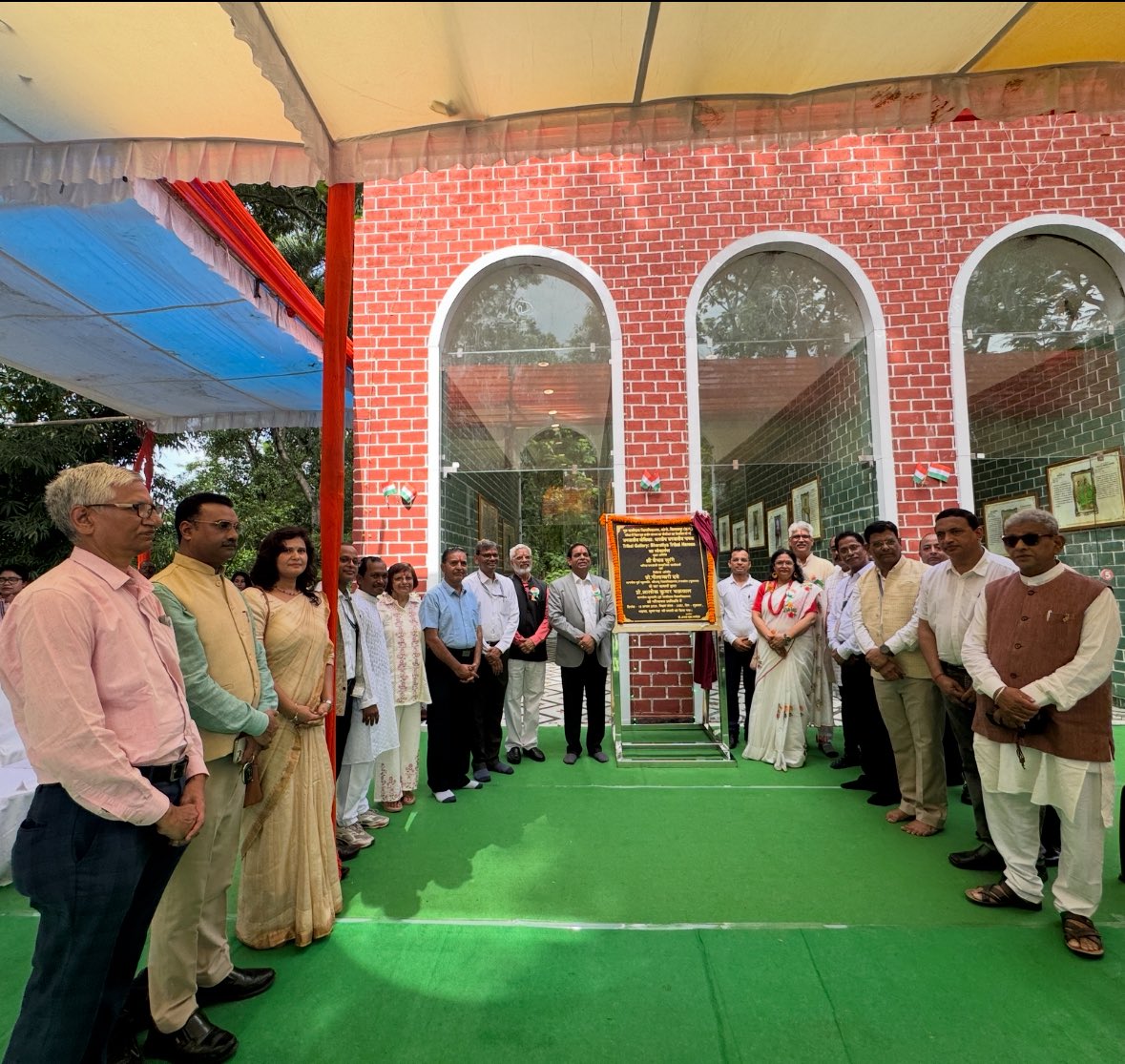 MSDHAPOLA's tweet photo. Celebration of 79th Independence Day 🇮🇳🇮🇳@ggv_smc and opening of  Indian heroes war memorial gallery and वस्त्र संगम  initiatives by HVC Prof. Alok Kumar Chakrawal sir @chakrawalalok in Guru Ghasidas Vishwavidyalaya, Bilaspur (C.G.) https://t.co/7tsH3mL6p0