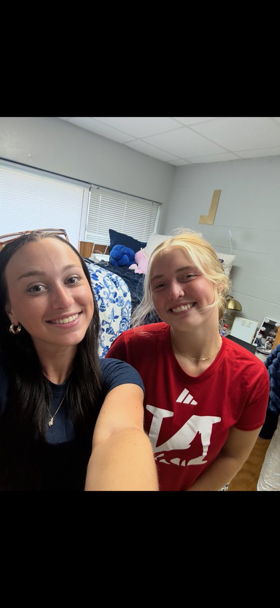 Welcoming our new wolves to campus! Ready to get going!