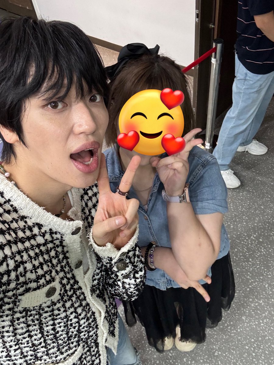 250815 니엘 생일 팬미팅 <In a NIEL Mood>
🎈HAPPY NIEL DAY🎈1부 낮공 너무 재미었고 행복하고 즐거운 시간이었네용😍사진도 같이찍고 ㅎㅎ소다팝 니엘이버전을 보는날이 오다니🤭소원이뤘당😄😆
#니엘 #NIEL