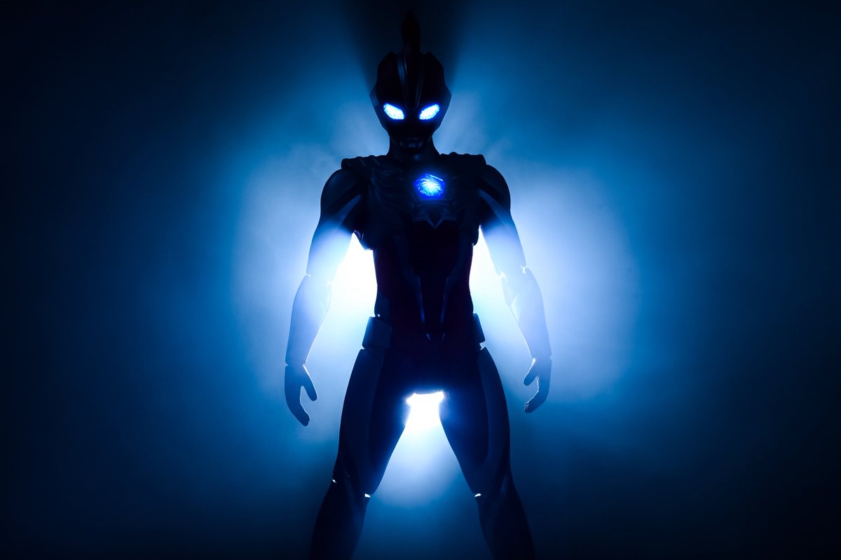 khgtnsmn1kkskin's tweet image. #ウルトラアーツ
#ちいさな巨大特撮
#トマト空想写真館 

S.H.Figuarts ウルトラマンオメガ

目覚めの刻……
「大きく、なれそうな気がする…！」