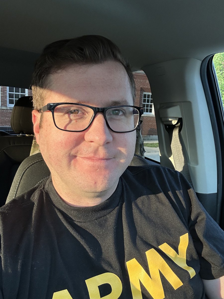 Good morning and happy Friday! ☀️

Havin a ton of fun on battlefield with the boys. Takes me way back to the good ole days 😊

See yall tonight, Doods! 😎🤙🏻

$500/$750 raised for Regiment! $500 more for a bald dood 🧑🏻‍🦲