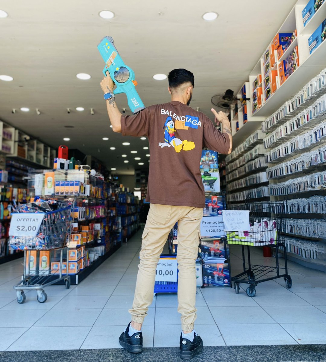 IstanllerM's tweet image. Amor traumatizado!!!!!

#balanciaga #moda #look #style #men #baby #boy #dia #sol #play #insta #new #happy #armadágua