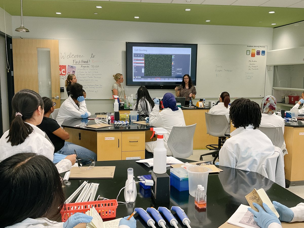 OriBiotech's tweet photo. Last week, we welcomed a group of high school students into our labs for Biotech Sprint for ELISA day!

They spent the afternoon exploring cell therapy, learning how to handle cell cultures, and peering down microscopes.

Thank you to everyone involved for making it possible! https://t.co/Kw7cPuu5Ve