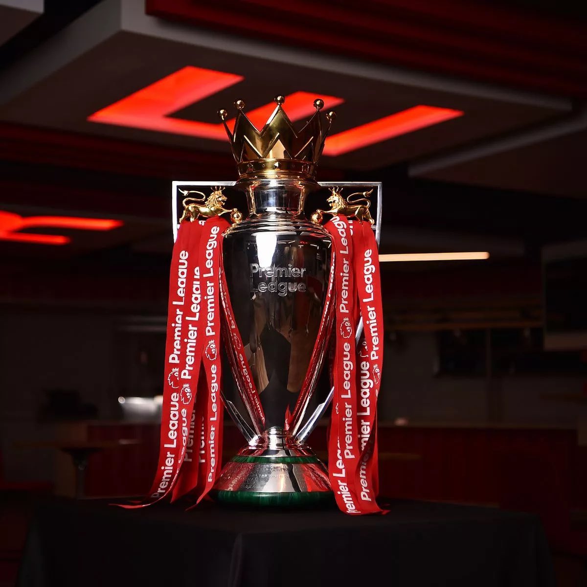 🚨🚨🚨🚨🚨🚨🚨🚨🚨🚨 تاريخيًا!

يبقى الزعيم! مانشستر يونايتد هو اكثر نادي حقق البريمرليغ 

عبر التاريخ مُنذ انطلاقته 92/93 — (13) بريمرليغ 👑♥️