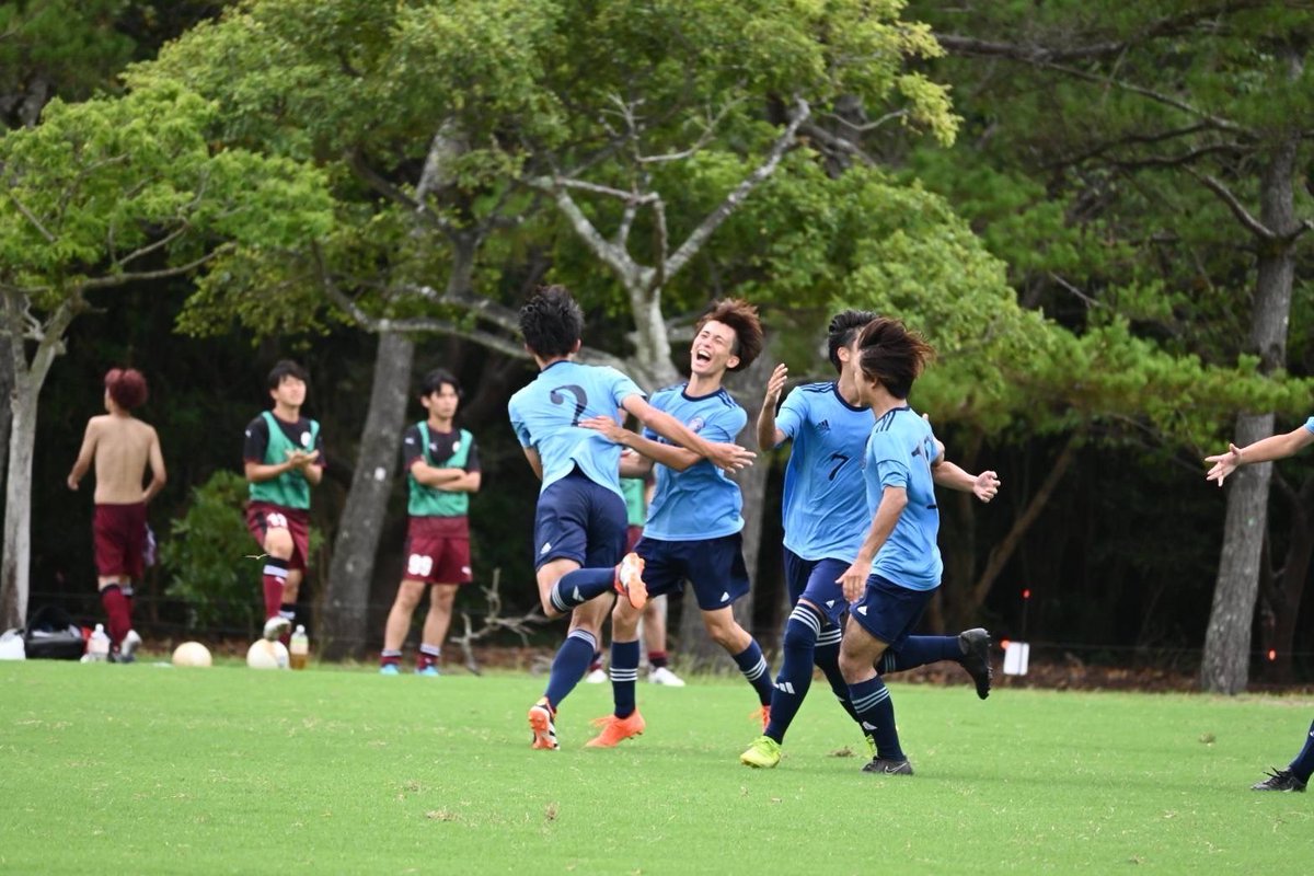 rulermsnr's tweet photo. 十数年ぶりの1回戦突破となり、まずは一勝するという目標を達成することができました🔥2回戦では先制され厳しい状況が続きましたが、後半で1点取り返し、最後まで戦い抜くプレーヤーの姿は本当にかっこよかったです😭
来年以降は二勝、三勝といったより高い目標を持って練習に挑んでいきます！！ https://t.co/EexbDC63NC