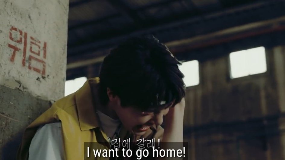 jeongin.. competing with his clone… ?