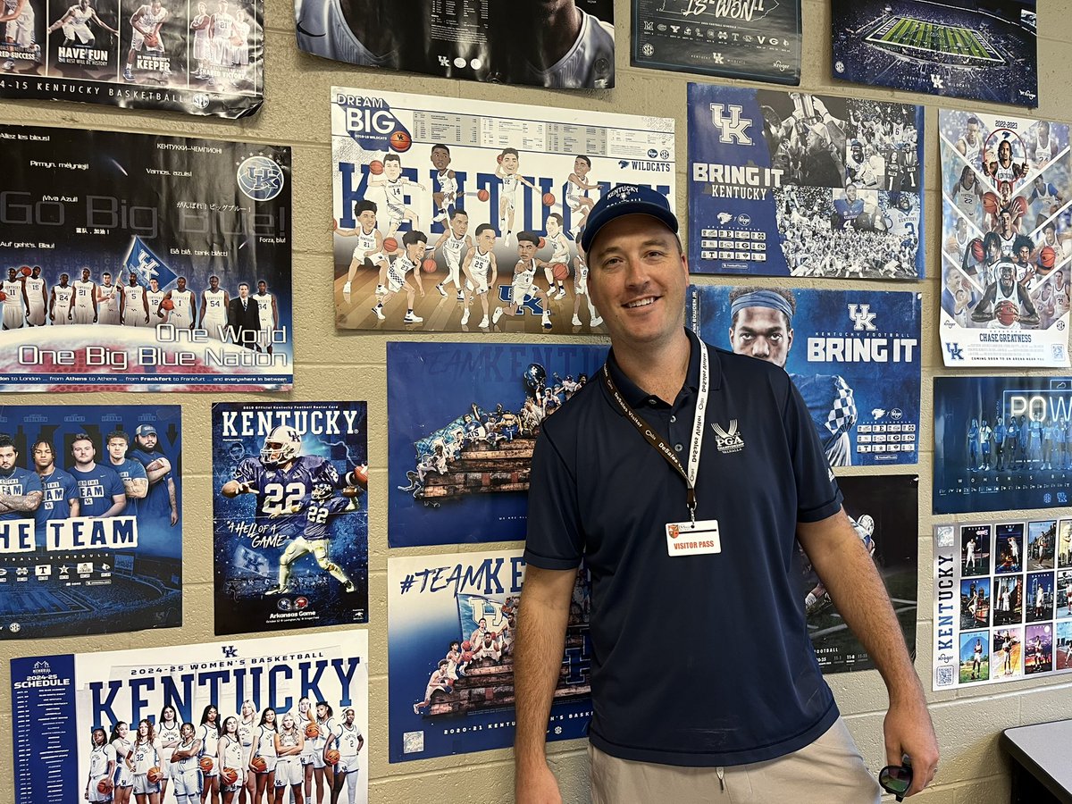 .<a href="/RoushKSR/">Nick Roush</a> sighting! Thanks to Nick ‘10 for speaking to Mr. Keadle’s Sports Journalism Class!