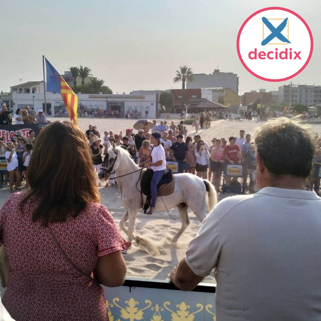 🐎 Ahir varen assistir Alberto Castellets Vilaplana,  president de Poble Democràtic DecidiX i Mar Bolea portaveu de DecidiX Valéncia Ciutat, a l'última jornada de les tradicionals Corregudes de Joyes que es celebra en una de nostres volgudes pedaníes del Sur, #Pinedo.
+ 👇🏼