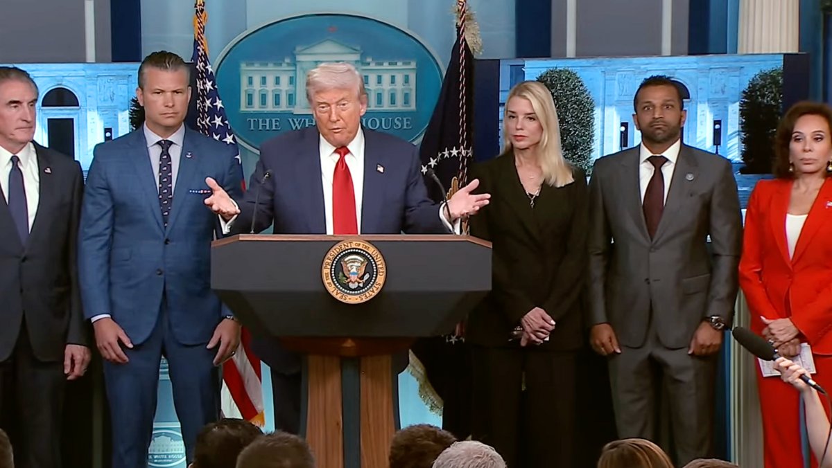 This week, President Trump acted to restore public safety in Washington, D.C. Democrats immediately attacked him.
Why? Because the Left refuses to admit crime is out of control.
Even police officers say statistics are being manipulated to hide the truth.
gingrich360.substack.com/p/president-tr…