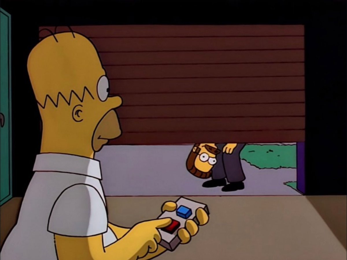 fishmonkeyhat's tweet image. Smile (2022)