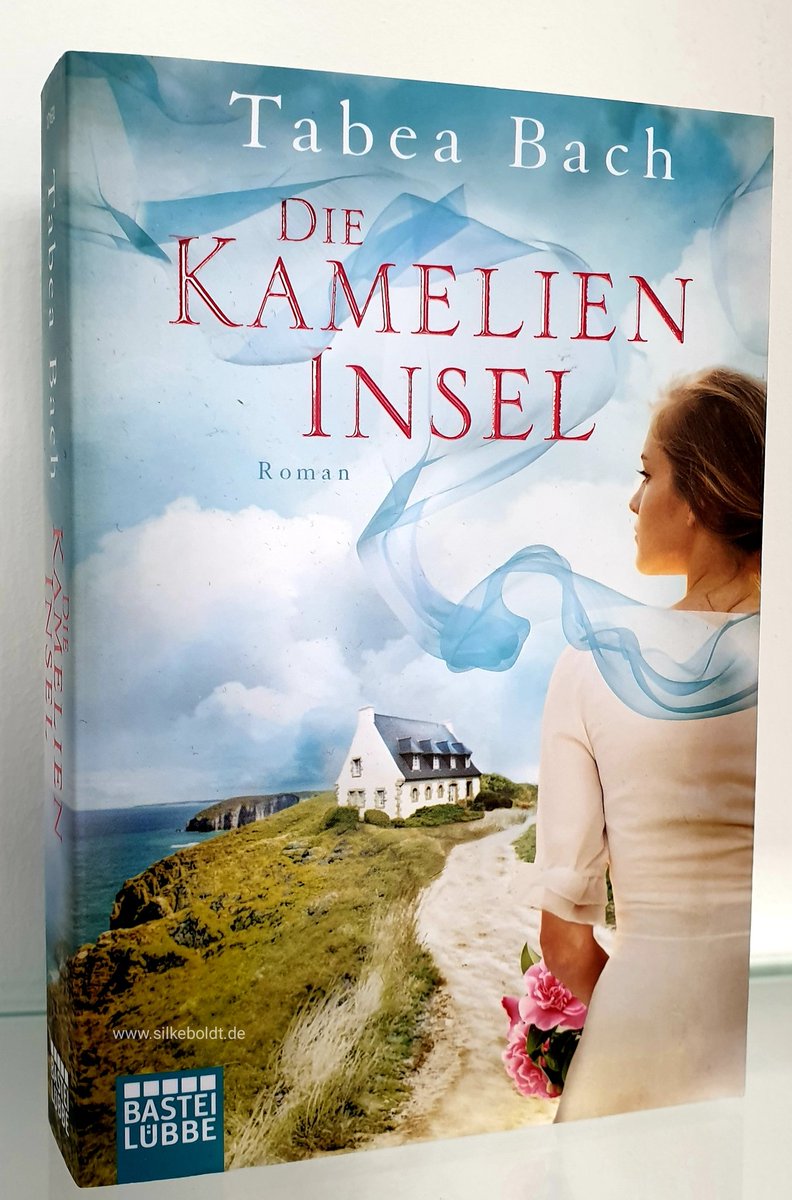 "Der Himmel glühte in feurigen Farben und spiegelte sich tausendfach im Lack der Fahrzeuge, die sich in einer endlosen Kolonne auf der Schnellstraße Zentimeter für Zentimeter voranschoben."

Die Kamelieninsel | Tabea Bach
#buchbeginn #lesen 📚