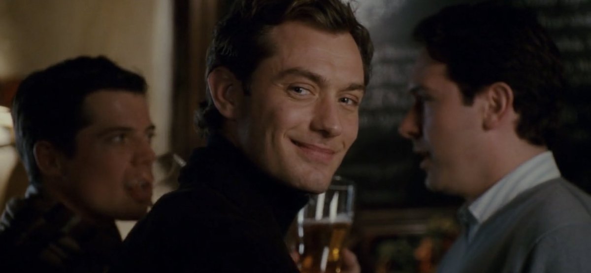 TheCinesthetic's tweet photo. jude law in the holiday (2006) https://t.co/Qs4qZPqW2J