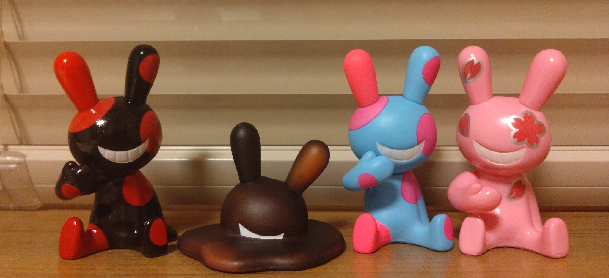 ブラックラビット　ブロック/カフェオレ風 BLACK RABBiT - スタジオソータ公式 | アートフィギュアの製造・販売