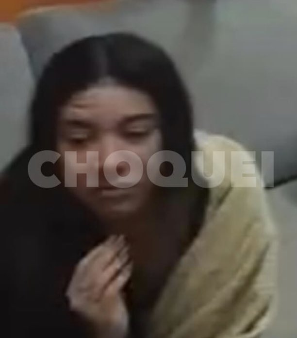 choquei's tweet image. 🚨EXCLUSIVO: Danynha Moraes estava com Hytalo Santos e Euro na hora da prisão em SP.

Ela estava sentada em um sofá chorando muito, enquanto a polícia invadia a casa.