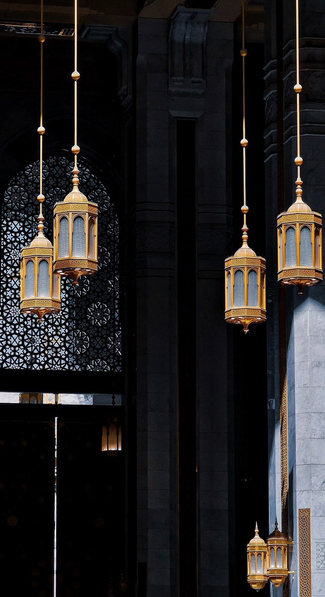 اللهم في #يوم_الجمعة عزّ شأني ، وارفع مكاني ، واحفظ لساني عن العالمين ، وسخر لي ملائكة السماء .

#ساعه_استجابه