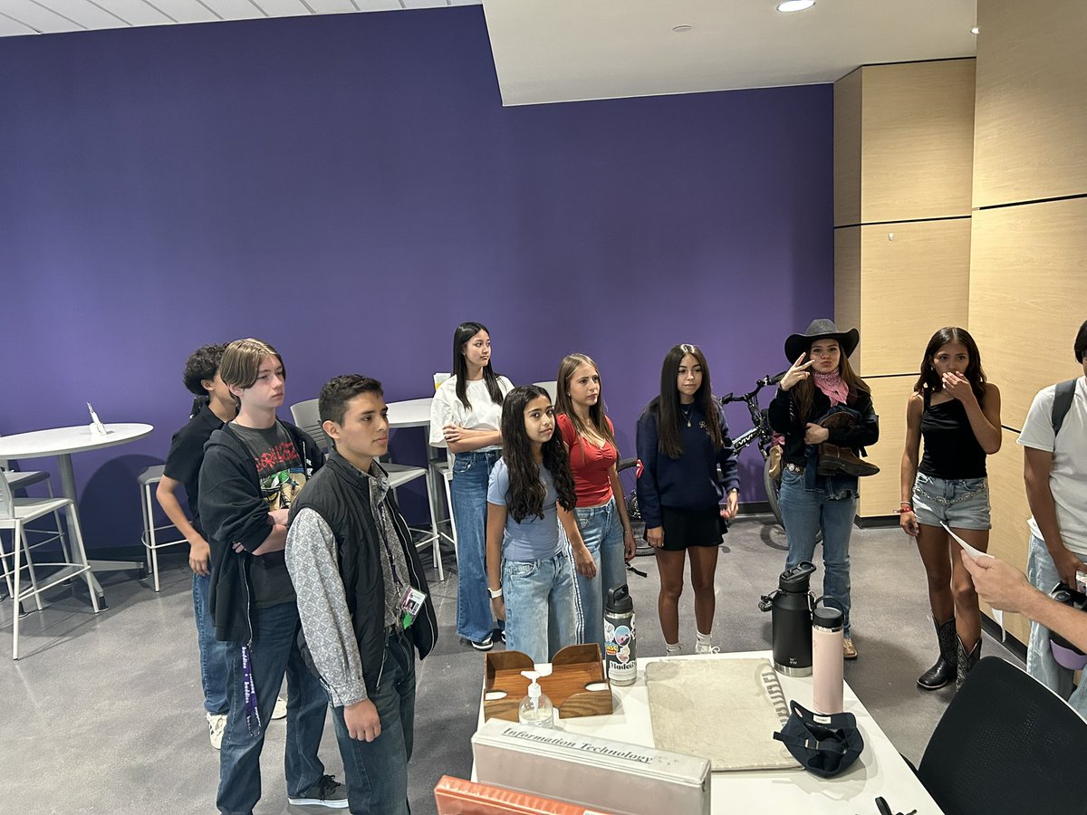 Burges Mustangs XC tweet media