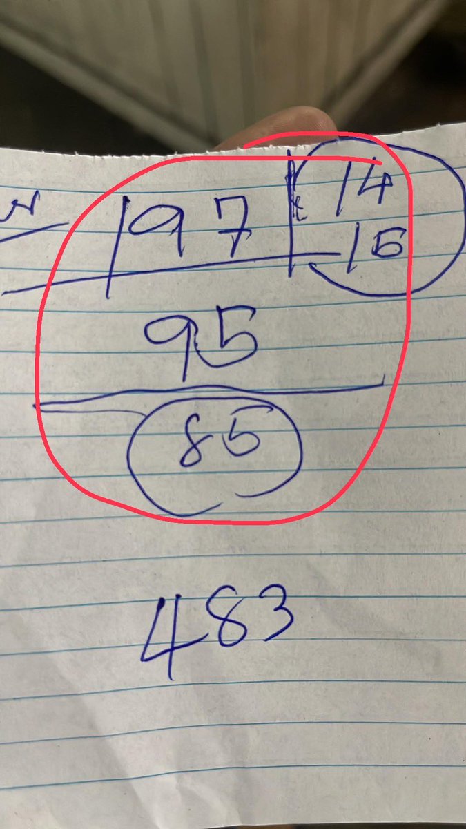 เลขที่เค้าเขียนให้ คือในวงสีแดงนะคะ
ด้านล่างป้าที่ร้านเขียนให้เพิ่ม555