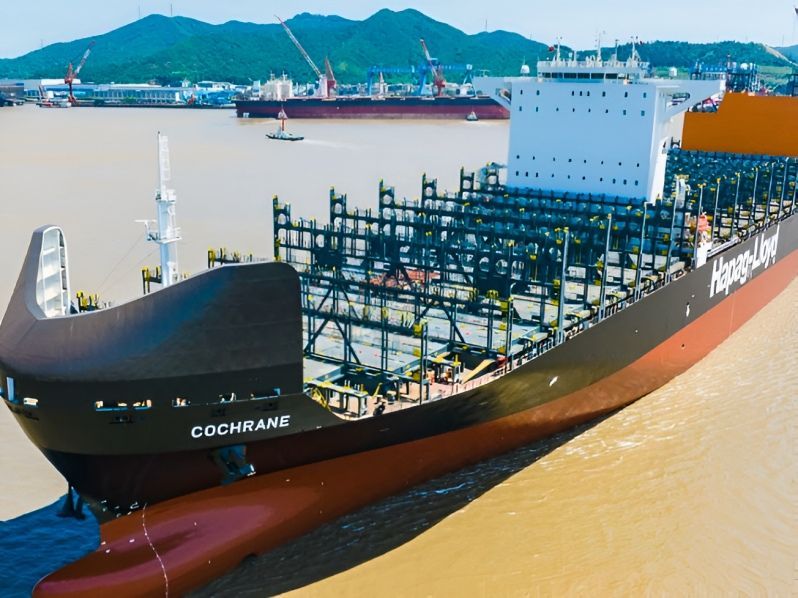 Hapag-Lloyd se suma a la instalación de deflectores de viento en portacontenedores #MundoMaritimo buff.ly/FwOn2bv